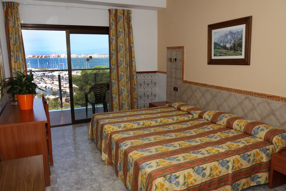 Hotel Univers Roses Bagian luar foto