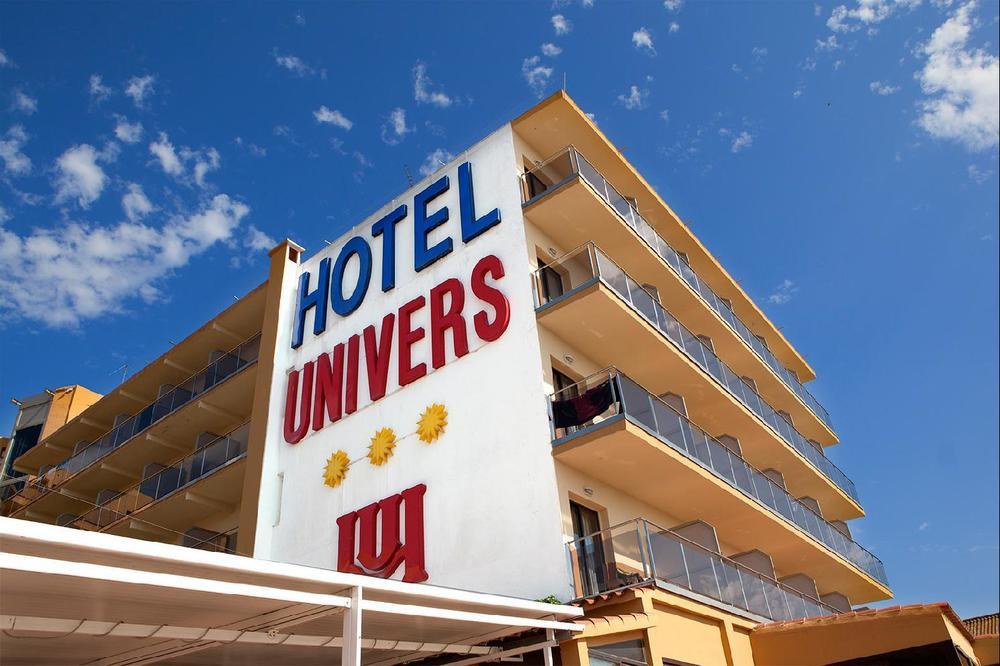 Hotel Univers Roses Bagian luar foto