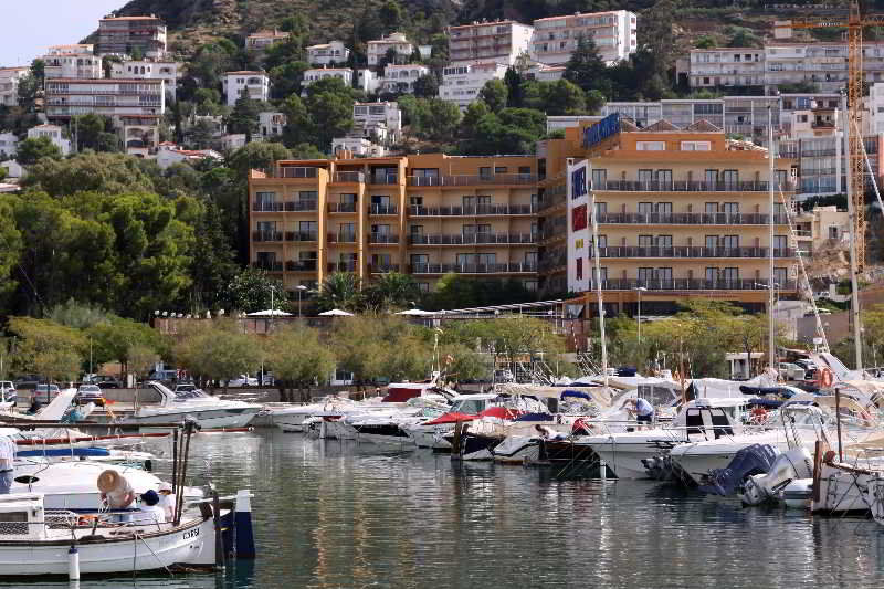 Hotel Univers Roses Bagian luar foto